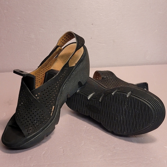 CLARKS WOMENS Wedge 6.5M Black - Picture 3 of 6